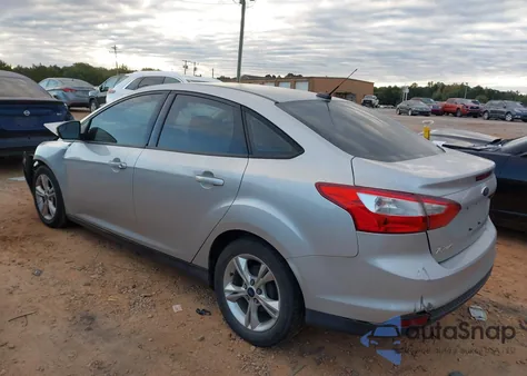 2014 Ford Focus Se z USA, uszkodzony, nr VIN 1FADP3F22EL378257